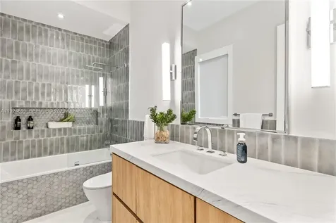6080 SW 104th Street Pinecrest FL 33156