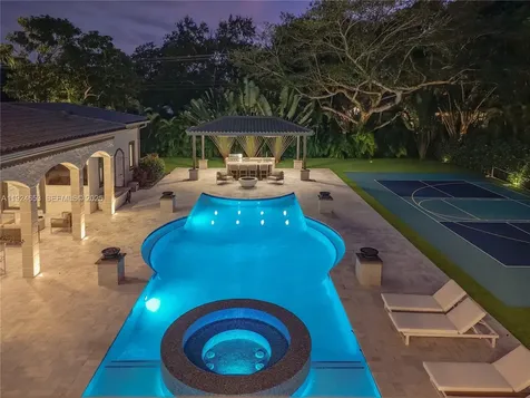 6080 SW 104th Street Pinecrest FL 33156