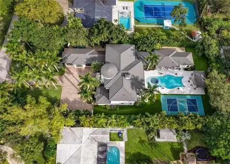 6080 SW 104th Street Pinecrest FL 33156