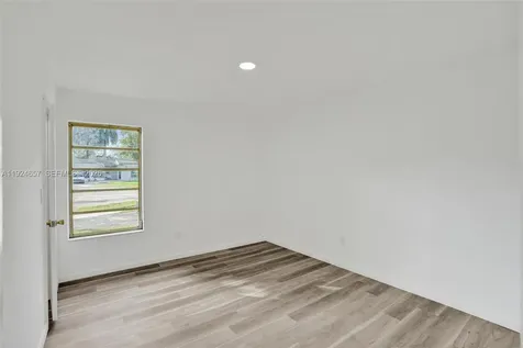2371 NE 193rd Street Miami FL 33180