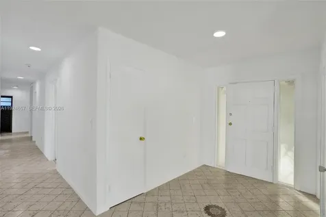 2371 NE 193rd Street Miami FL 33180