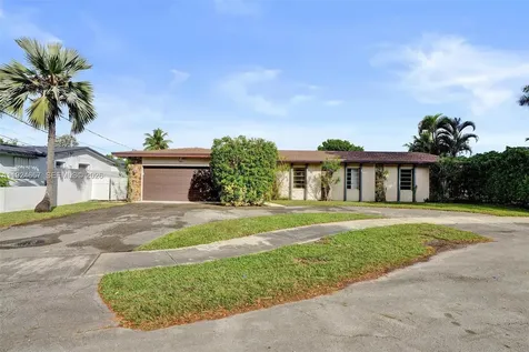 2371 NE 193rd Street Miami FL 33180