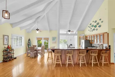 835 70th Street Gulf Marathon FL 33050