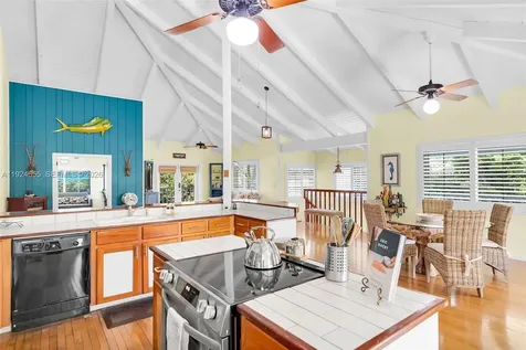 835 70th Street Gulf Marathon FL 33050