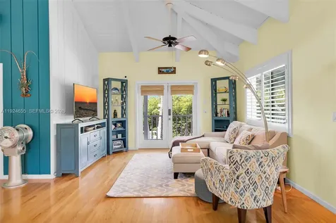 835 70th Street Gulf Marathon FL 33050