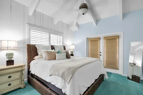835 70th Street Gulf Marathon FL 33050