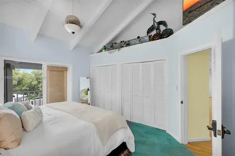 835 70th Street Gulf Marathon FL 33050