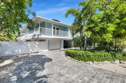 835 70th Street Gulf Marathon FL 33050
