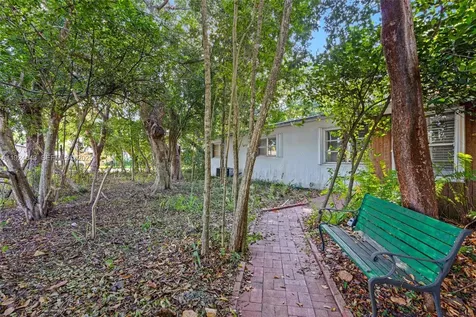 11550 SW 108th Court Miami FL 33176