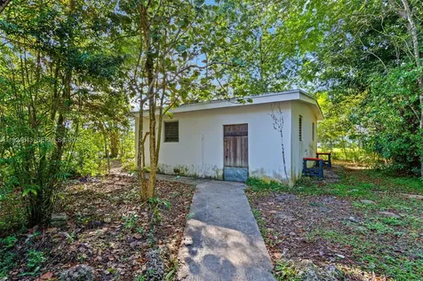 11550 SW 108th Court Miami FL 33176