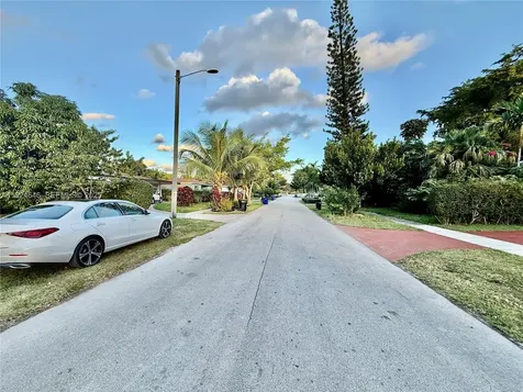 1121 NE 154th Terrace North Miami Beach FL 33162