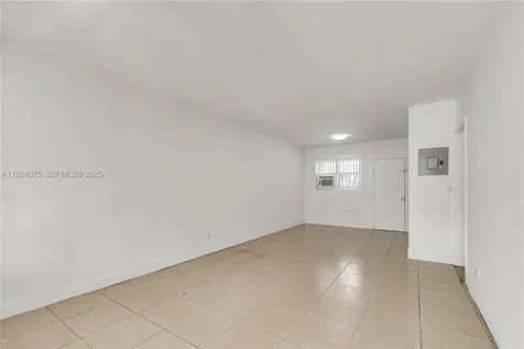 7525 NE Miami Court Miami FL 33138
