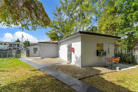 7525 NE Miami Court Miami FL 33138