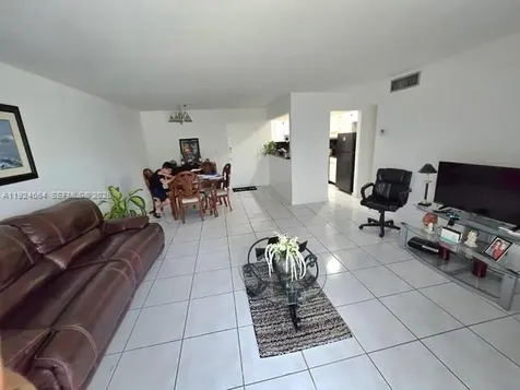 10375 N Kendall Drive Miami FL 33176