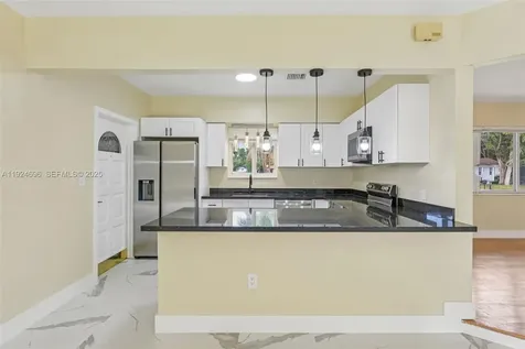 140 NE 161st Street Miami FL 33162