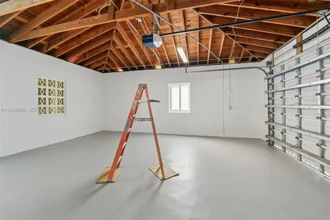 140 NE 161st Street Miami FL 33162