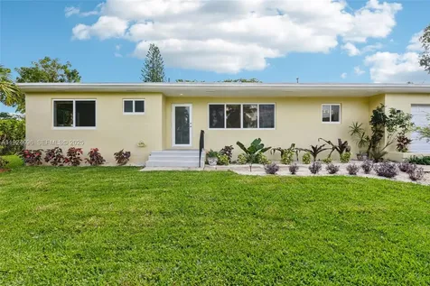 140 NE 161st Street Miami FL 33162