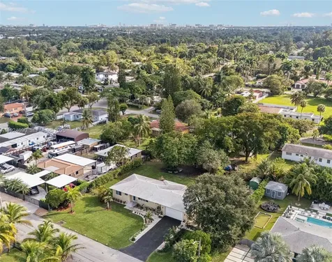 140 NE 161st Street Miami FL 33162