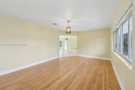 140 NE 161st Street Miami FL 33162