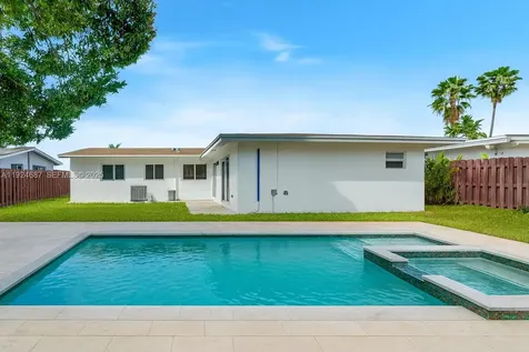 1520 NE 14th Terrace Fort Lauderdale FL 33304