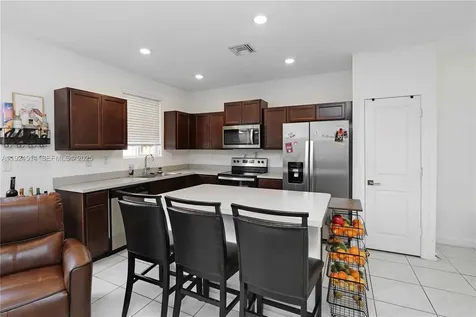 1052 SE 23rd Avenue Homestead FL 33035