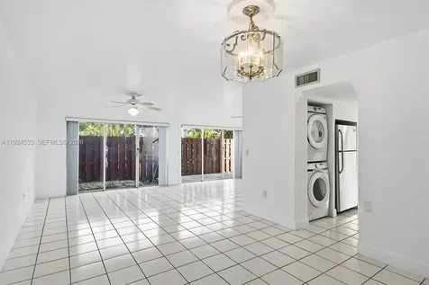 8450 SW 154th Circle Court Miami FL 33193