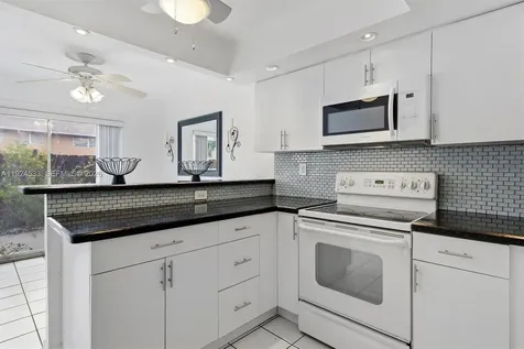 8450 SW 154th Circle Court Miami FL 33193