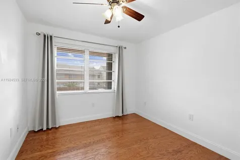 8450 SW 154th Circle Court Miami FL 33193