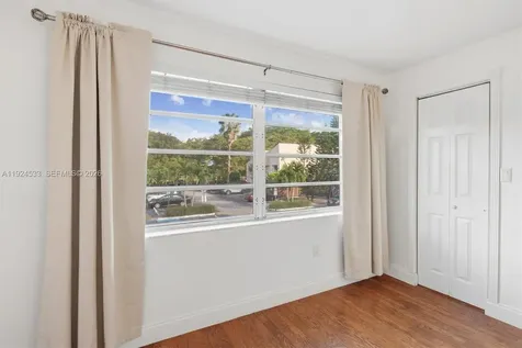 8450 SW 154th Circle Court Miami FL 33193