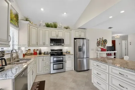 3259 Perimeter Drive Green Acres FL 33467