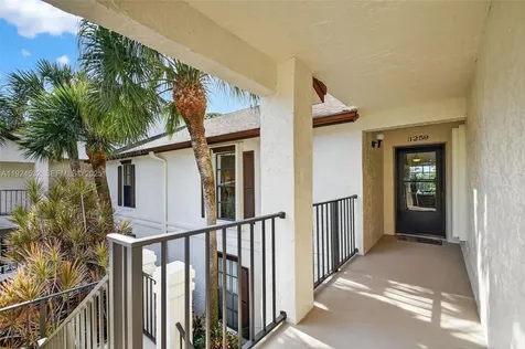 3259 Perimeter Drive Green Acres FL 33467