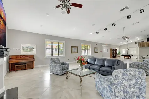 3259 Perimeter Drive Green Acres FL 33467