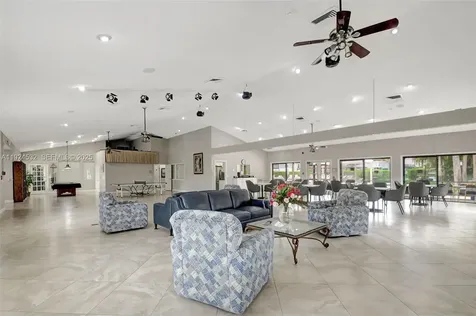 3259 Perimeter Drive Green Acres FL 33467