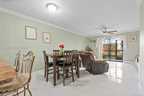 821 NE 207th Lane Miami FL 33179