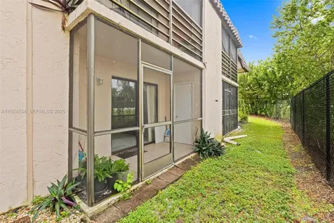 821 NE 207th Lane Miami FL 33179