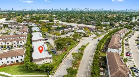 821 NE 207th Lane Miami FL 33179