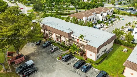 821 NE 207th Lane Miami FL 33179