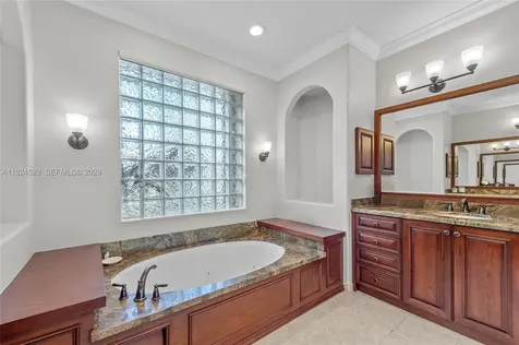 1470 Victoria Isle Drive Weston FL 33327