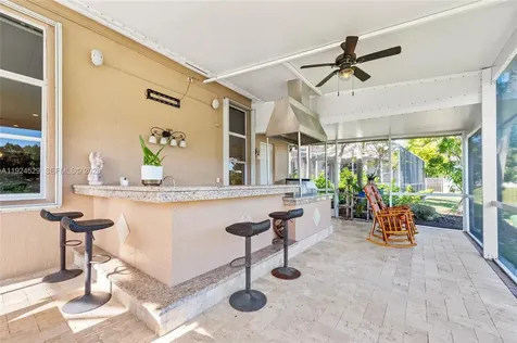 1470 Victoria Isle Drive Weston FL 33327