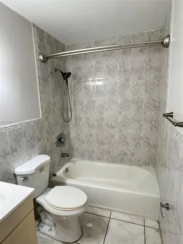 1471 W 43rd Place Hialeah FL 33012
