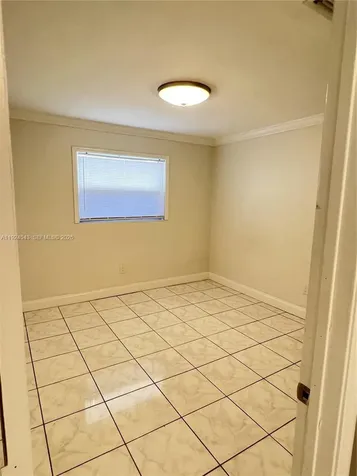 1471 W 43rd Place Hialeah FL 33012