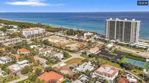 235 SE Wavecrest Way Boca Raton FL 33432