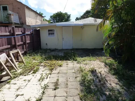 408 NW 97th Street Miami FL 33150