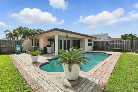 5874 SW 97th Terrace Cooper City FL 33328