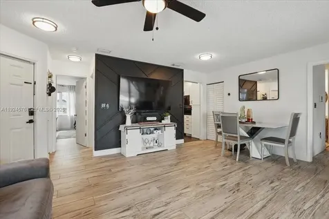 5874 SW 97th Terrace Cooper City FL 33328