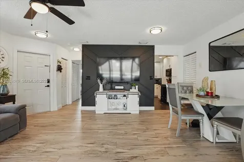 5874 SW 97th Terrace Cooper City FL 33328