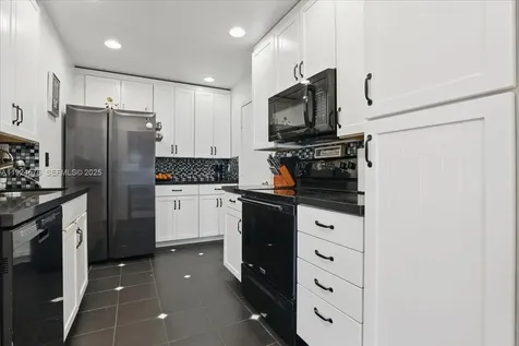 5874 SW 97th Terrace Cooper City FL 33328