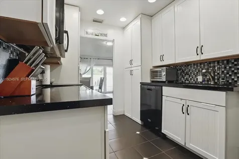 5874 SW 97th Terrace Cooper City FL 33328