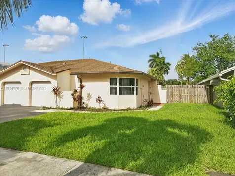 5874 SW 97th Terrace Cooper City FL 33328