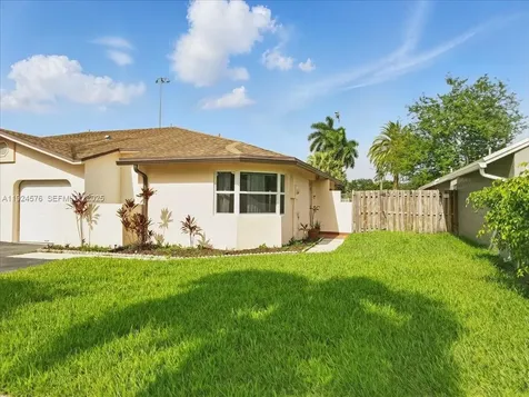 5874 SW 97th Terrace Cooper City FL 33328